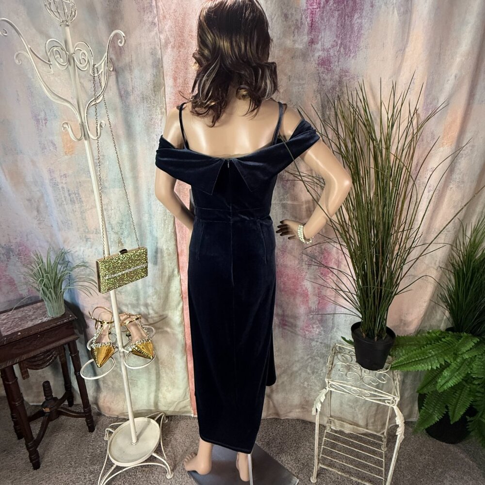 NEW📌Blush Mark French Blue Velvet Off-the-Shoulder Midi Many Occasions Dress - Picture 2 of 16